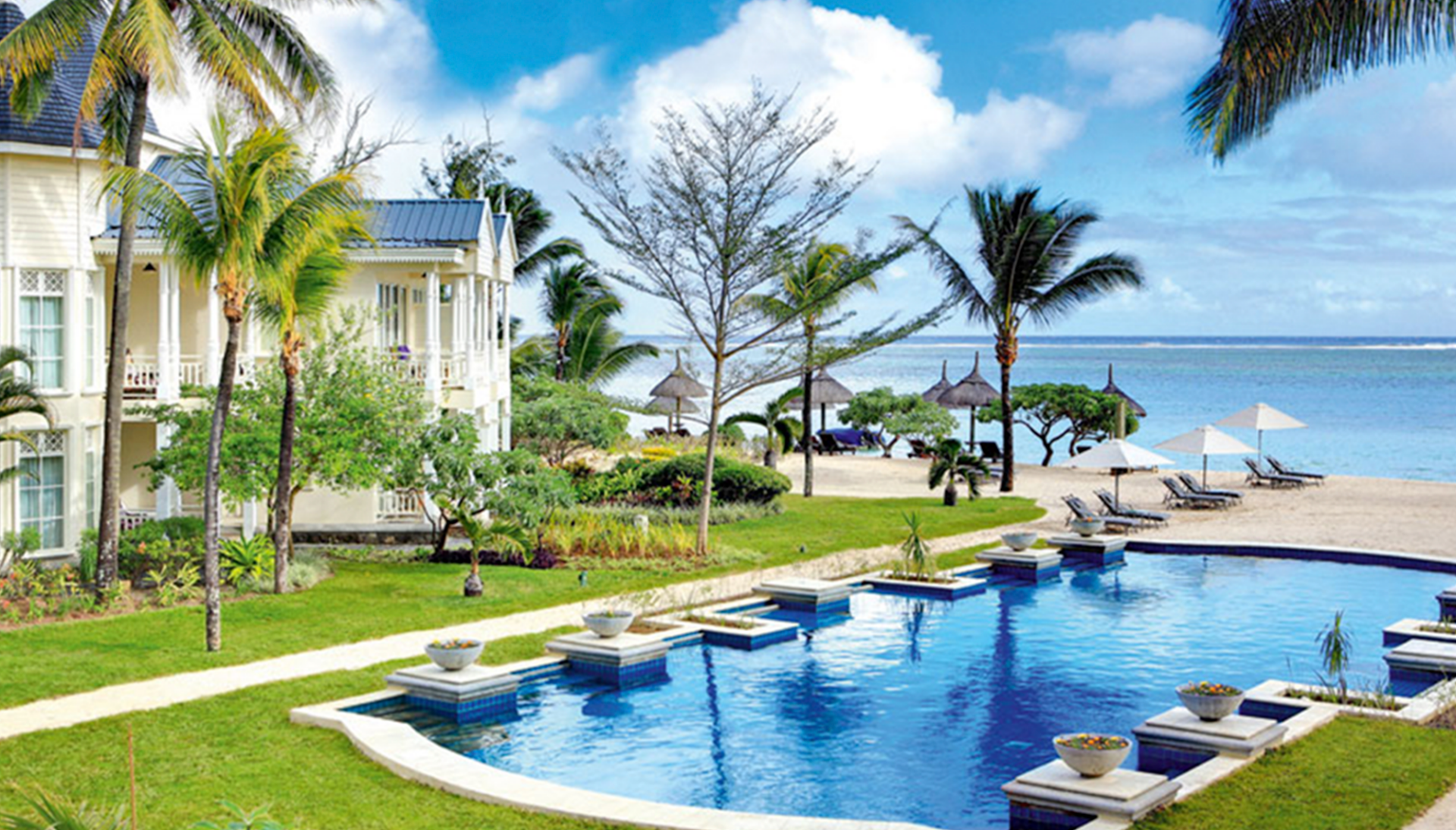 Luxurious Beachfront Resorts